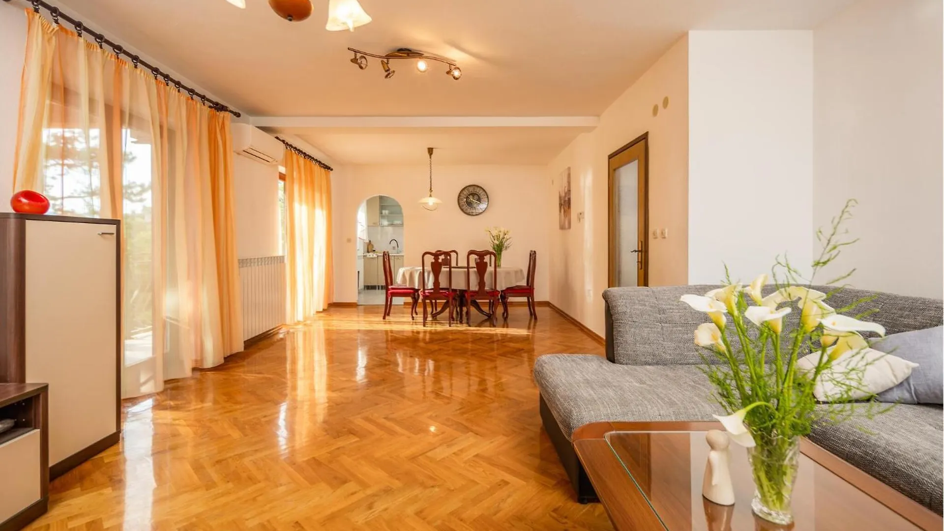 3 Bedroom Stunning Apartment In Kastav