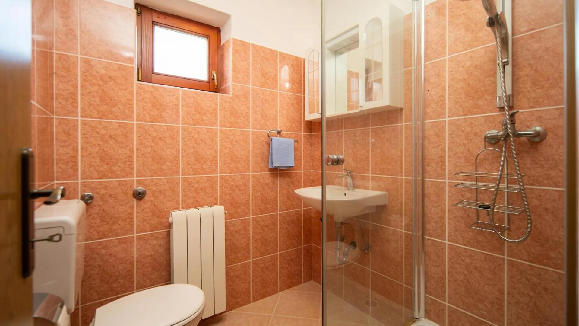 3 Bedroom Stunning Apartment In Kastav