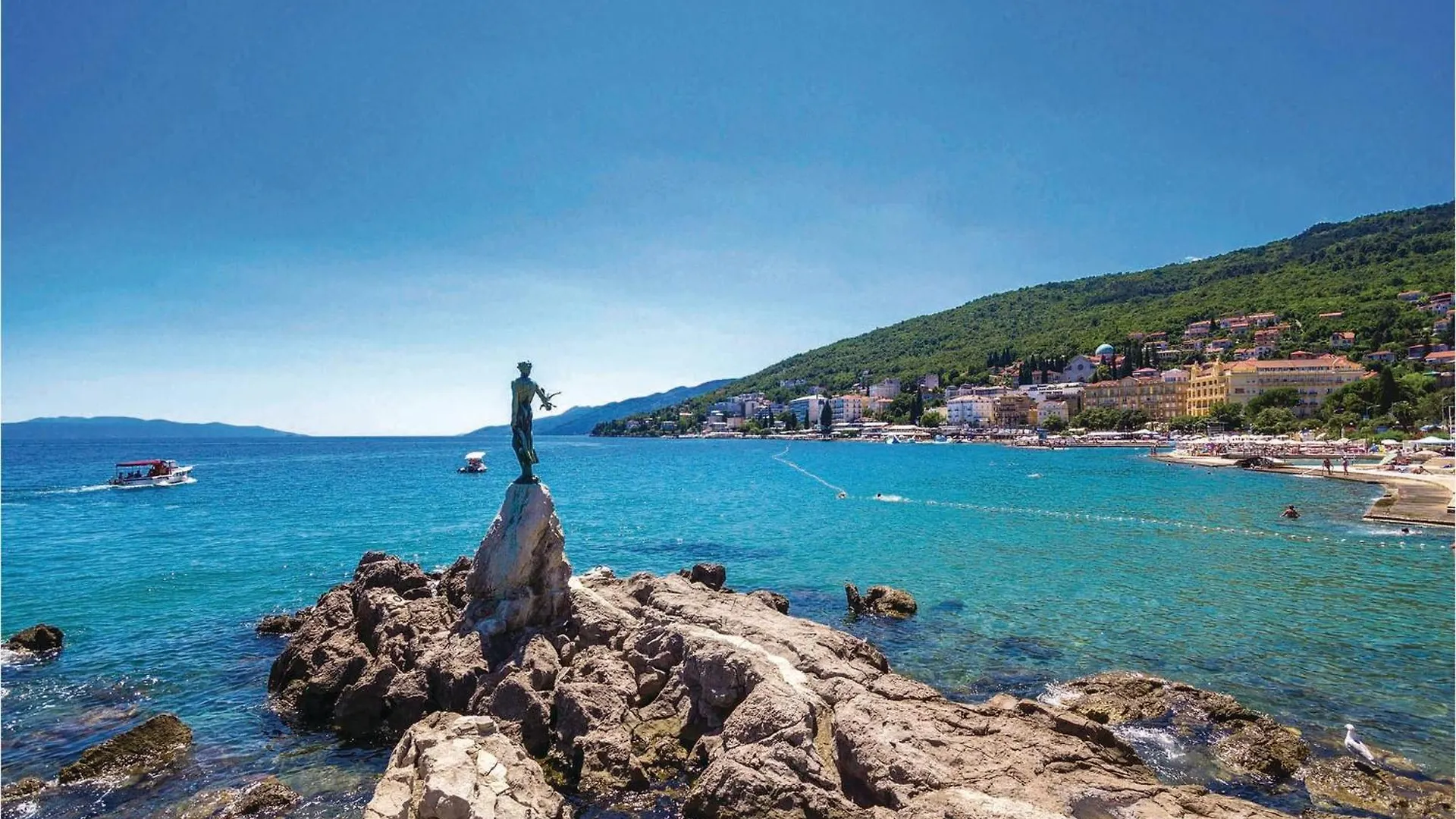3 Bedroom Stunning Apartment In Kastav Croatia